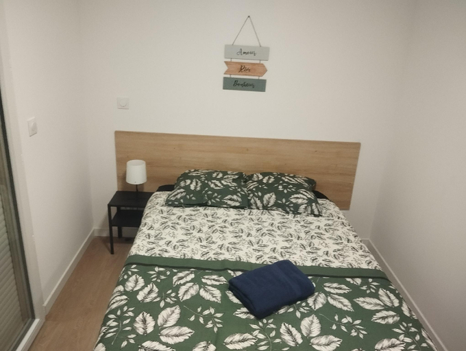 Bedroom, ALBICASA appart hotel, Tarn