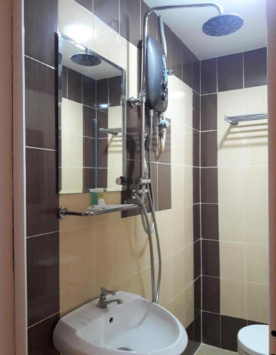 Bathroom 4