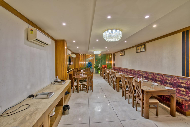 Food & Drinks 5, Height View Residency, Dehradun