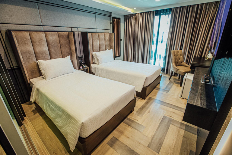 Bedroom 8