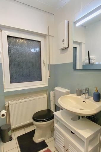 Bathroom 4
