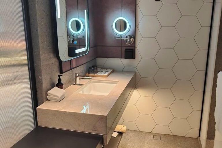 Bathroom 3
