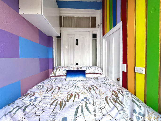 Bedroom 2, Zion, Sydney
