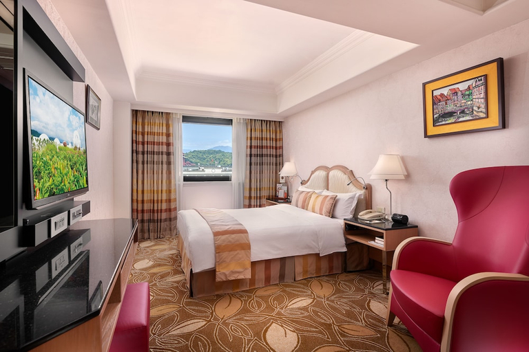 Bedroom 2, The Riviera Hotel Taipei, Taipei City