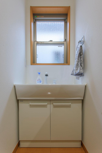 Others 5, Sky House BnB, Sumida
