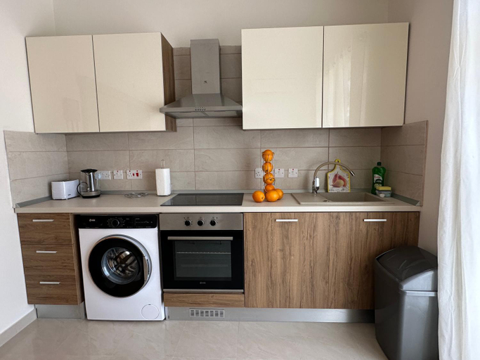 Others 5, DoMiSol duplex suites near sea, Saint Paul's Bay