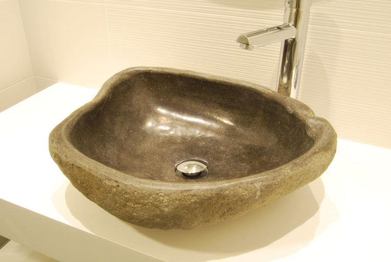 Bathroom 3, El Mudayyan, Teruel