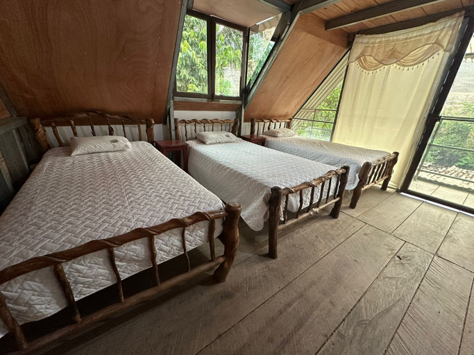 Others 5, Yaxlik River lodge, Lanquín