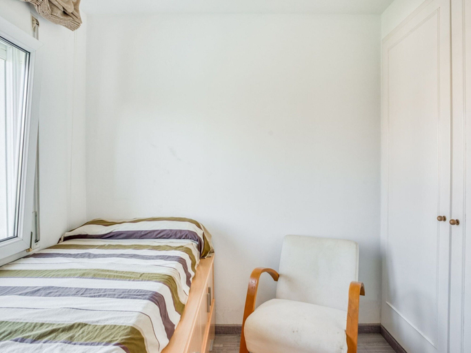 Room 4, Belvilla by OYO Sa\"agara3 Beach Apartment, Girona