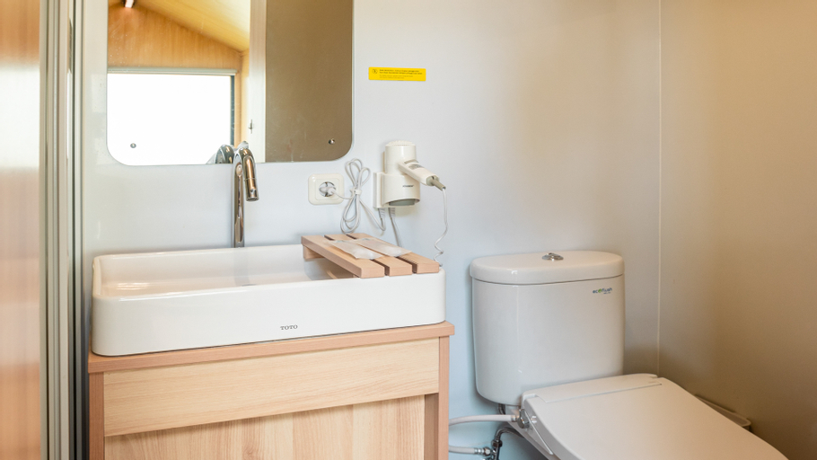 Bathroom 15