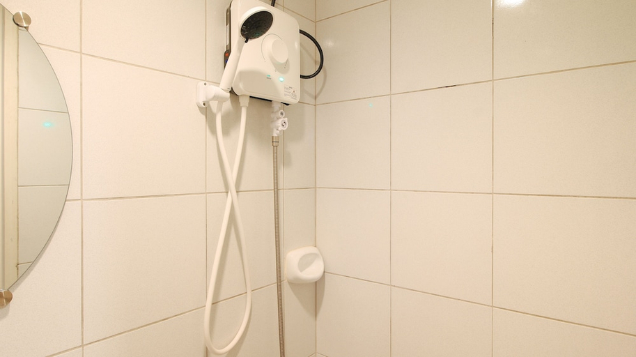 Bathroom 3, Blancaflor Room Rental, Pasay City