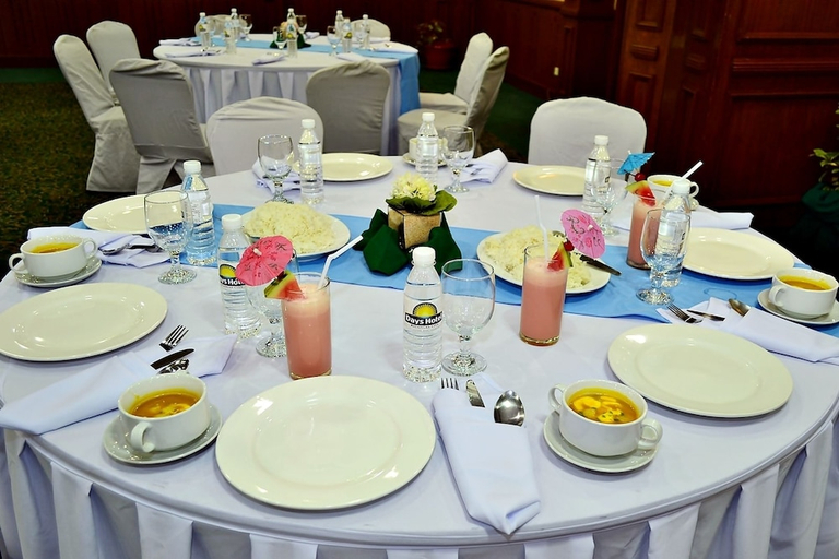 Food & Drinks 5, Days Hotel By Wyndham Batangas, Batangas City
