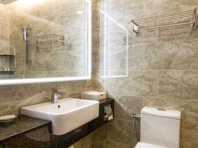 Bathroom 4