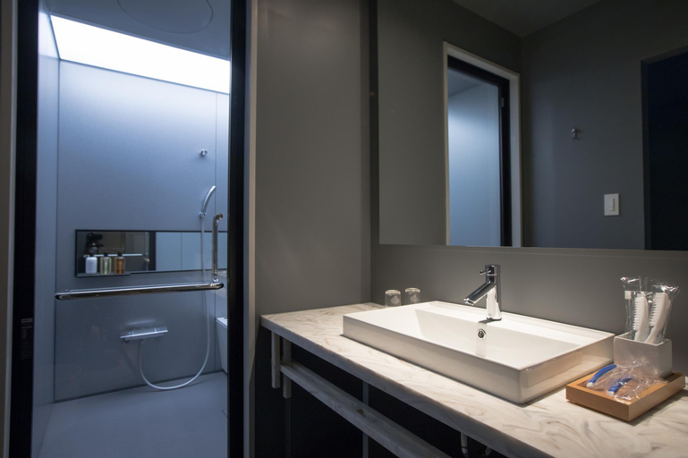 Bathroom 9