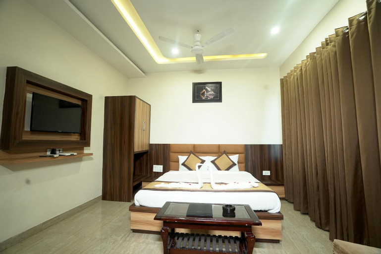 Bedroom 13