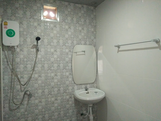 Bathroom 4, In Phuket House, Pulau Phuket
