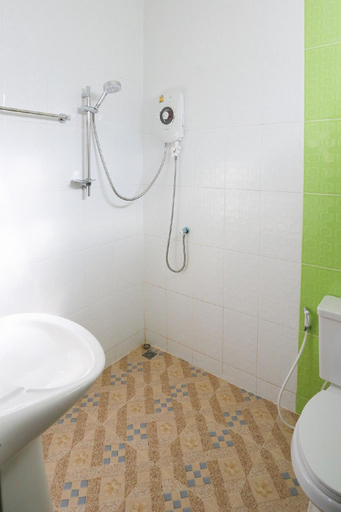 Bathroom 6