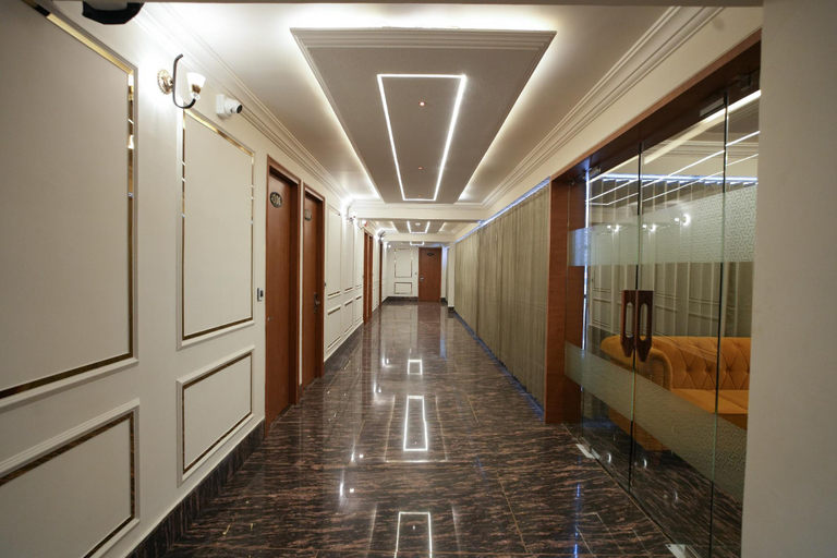 Public Area, Hotel Rd's, Ahmadabad