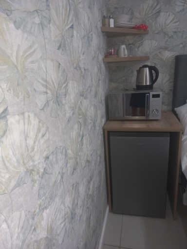 Others 2, Cronin Luxury Accommodation Room 1, Frances Baard