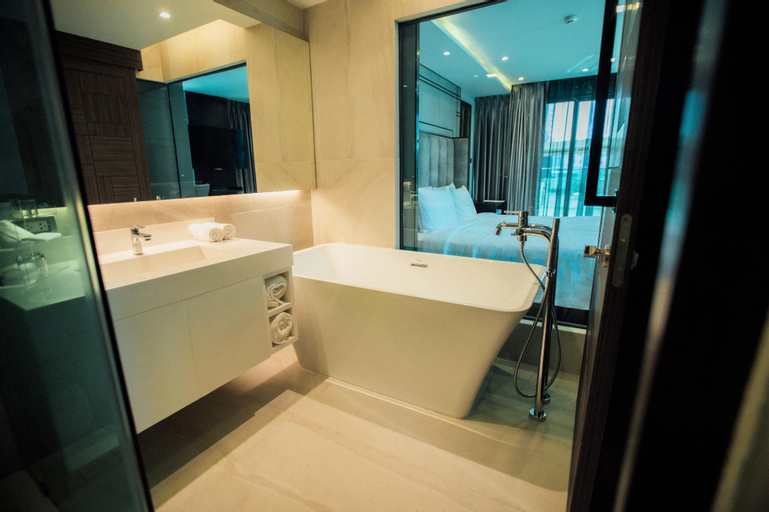 Bathroom 4