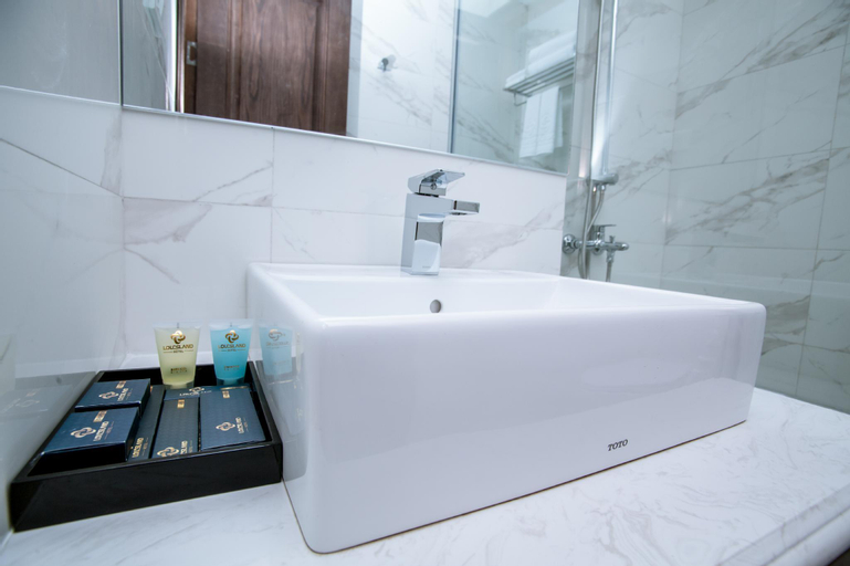 Bathroom 3