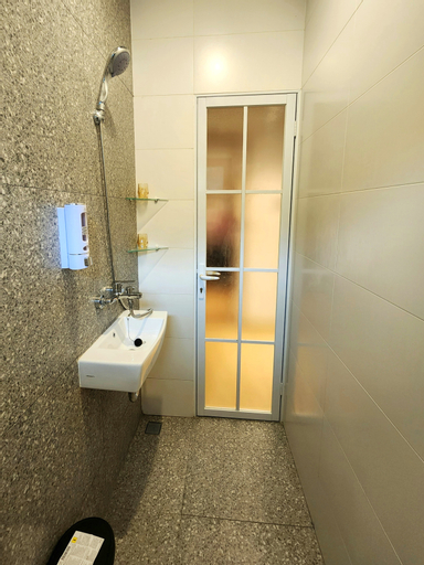 Bathroom 6