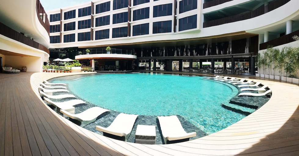Sport & Beauty 2, HUE HOTELS RESORTS BORACAY, Malay