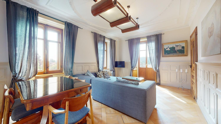 Others 4, Architectural gem with vintage charm, La Chaux-de-Fonds