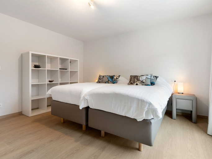 Bedroom 2, Beachfront Home With Sauna, West-Vlaanderen