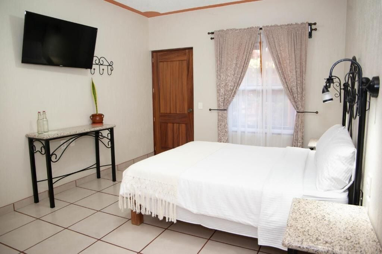 Bedroom 4, Encanto de la Sierra Hotel, Mascota