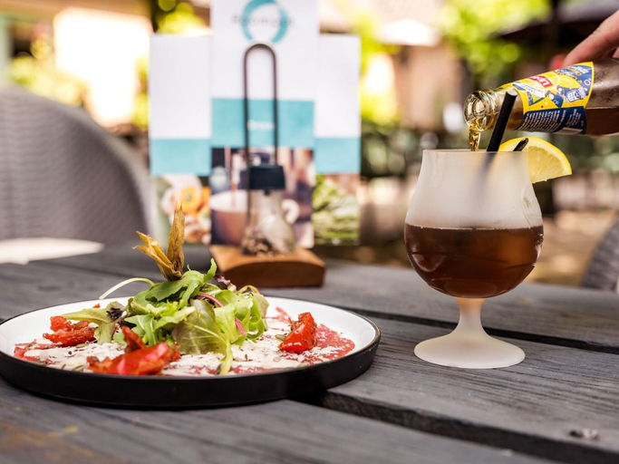 Food & Drinks 4, Private Chalet in the Woods, Epe