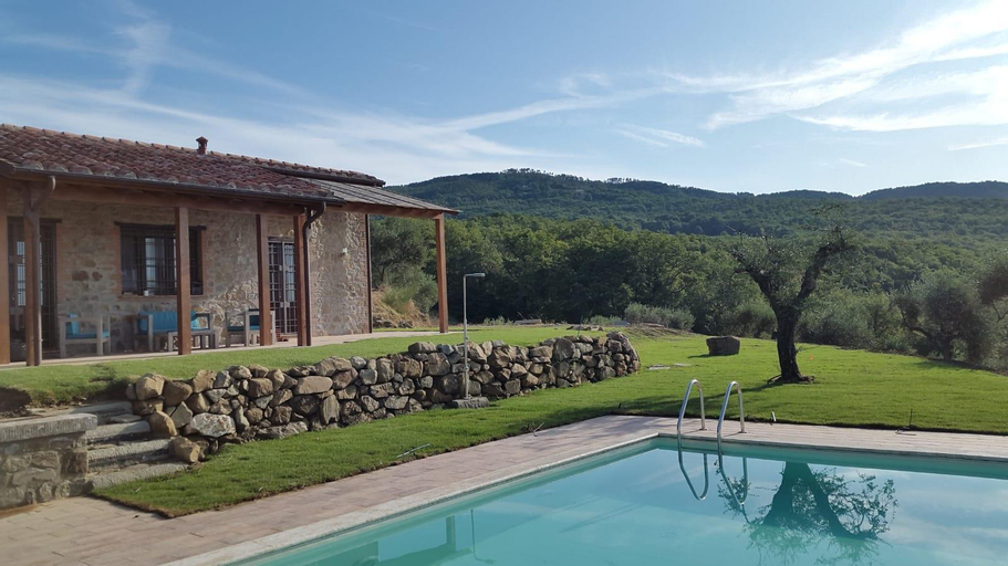 Sport & Beauty 2, Di Colle In Colle -Country House with Private Pool, Perugia