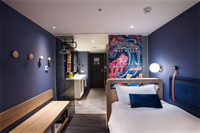 Bedroom 2, Just Sleep Ximending, Taipei City