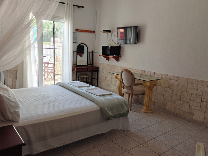 Bedroom 4, Villa Askamnia and Suites, Central Macedonia