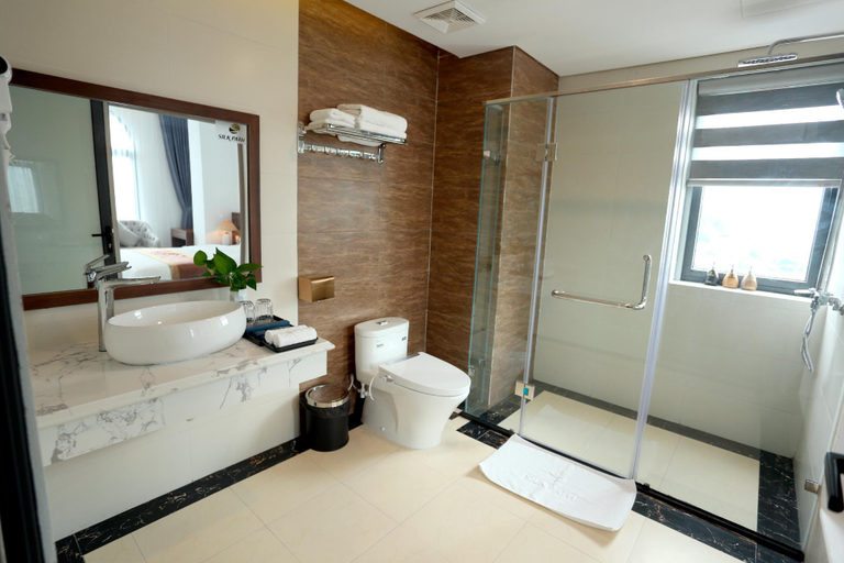 Bathroom 3, Silk River Hotel Ha Giang, Hà Giang