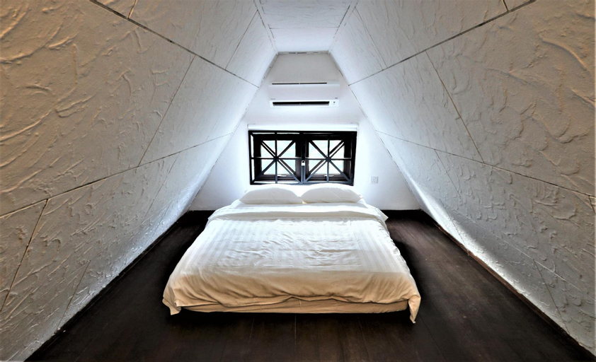 Bedroom 8