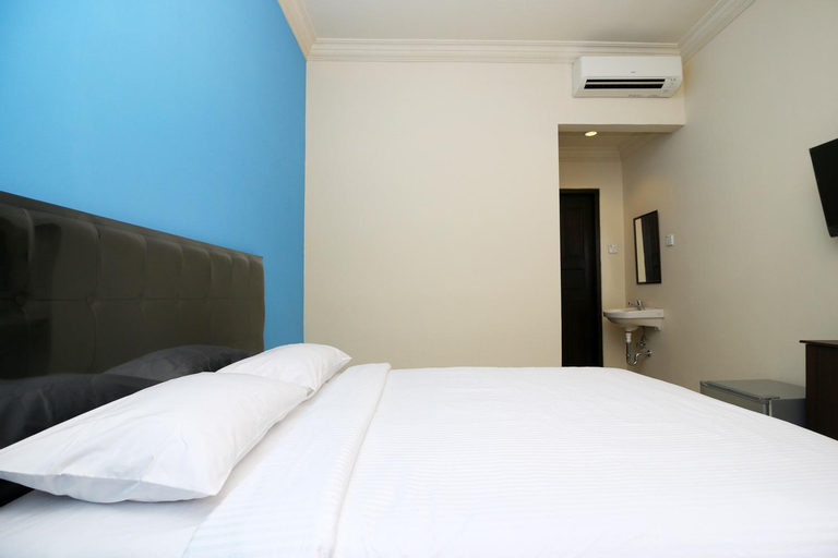 Bedroom 8