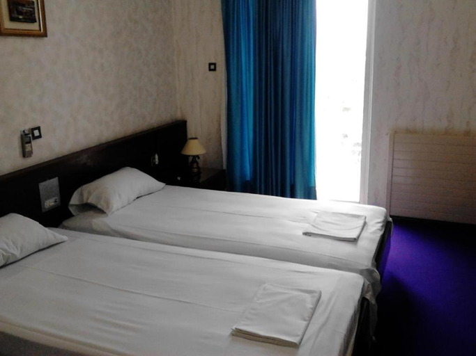 Bedroom 2, HOTEL ALEXANDROS, Peloponnese