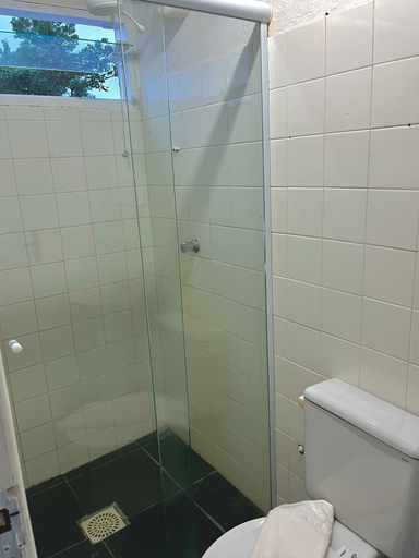 Bathroom 4, Recanto da Luísa, Parati