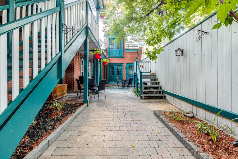 Others 2, North House - Beautiful Vieux 2 Bedroom Apt, Communauté-Urbaine-de-Québec