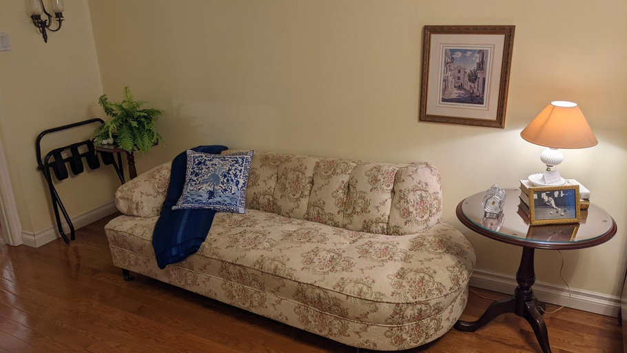Others 5, Greater Toronto B&B, Halton