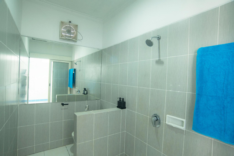 Bathroom 5