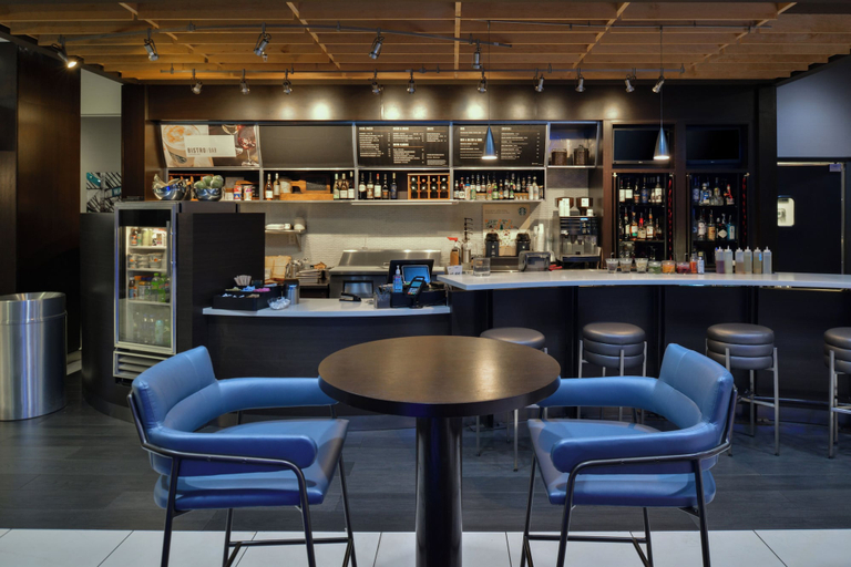 Food & Drinks 5, Courtyard by Marriott Wilmington Downtown/Historic District, New Hanover