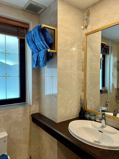 Bathroom 7