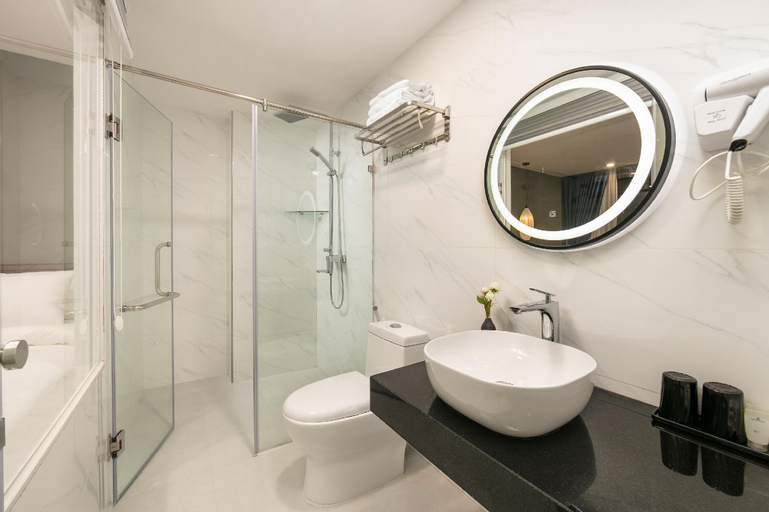 Bathroom 9