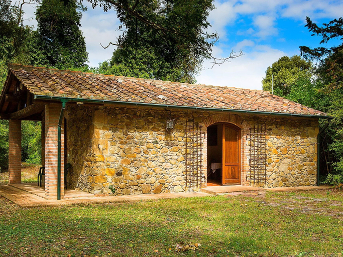 Exterior & Views, Belvilla by OYO Holiday Home With Pool, Pisa