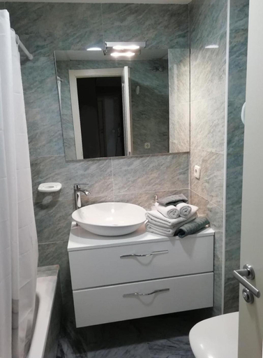 Bathroom 4, Las Brisas Bahia Marbella, Málaga