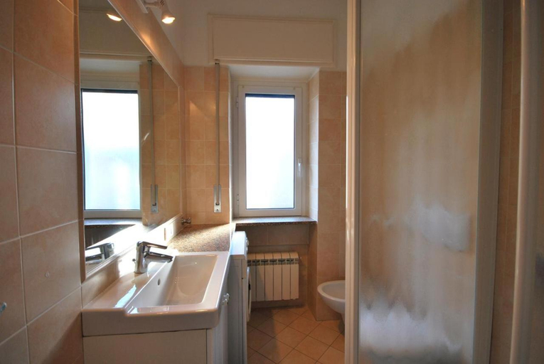 Others 2, Appartamenti Glicini da Luigi, Savona