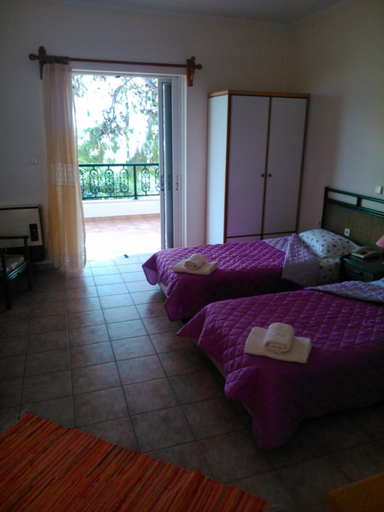 Bedroom 2, Maviria, Peloponnese