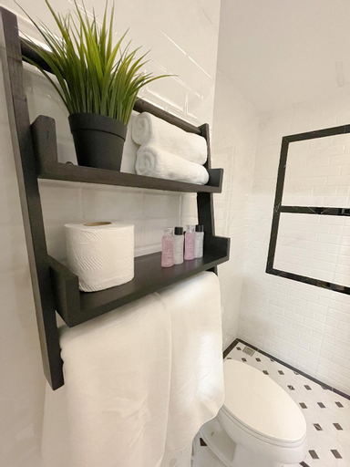 Bathroom 11